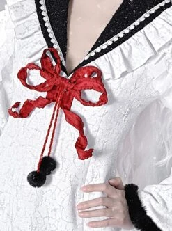 Winter Carol Series Retro V-Shaped Large Lapel Shoulder Lace See-Through Sexy Bell Sleeve Gothic Lolita Long-Sleeved Dress -MIMY Lolita Shop 6 500x672 103