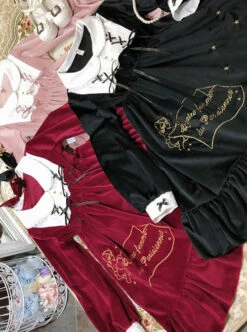 Palace Style Retro Lace Long Sleeve Red Gothic Lolita Dress 10 Palace Style Retro Lace Long Sleeve Red Gothic Lolita Dress -MIMY Lolita Shop 6 500x672 121